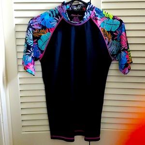 M A U I  and  S O N S  Women Rash Guard